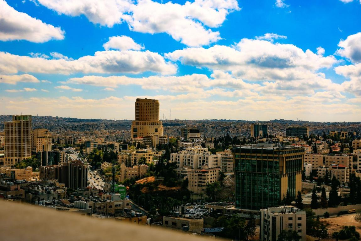 الثلاثاء  ..  كتلة هوائية رطبة تؤثر على الأردن وانخفاض الحرارة