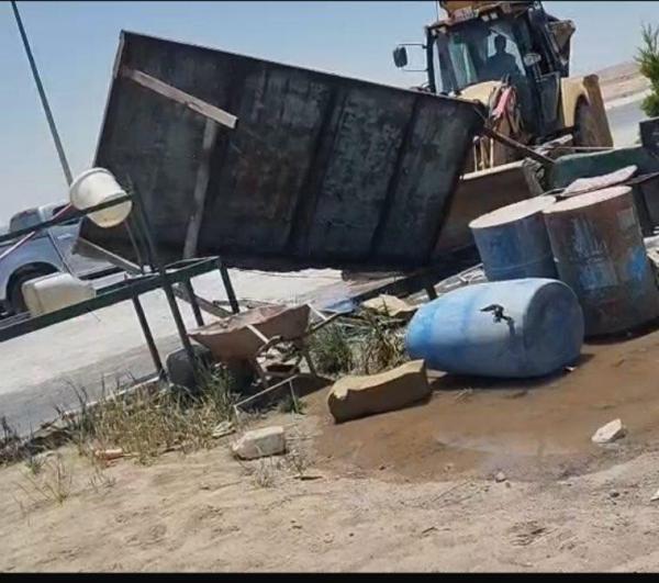 إزالة اعتداءات على خطوط مياه الشرب في الحسا