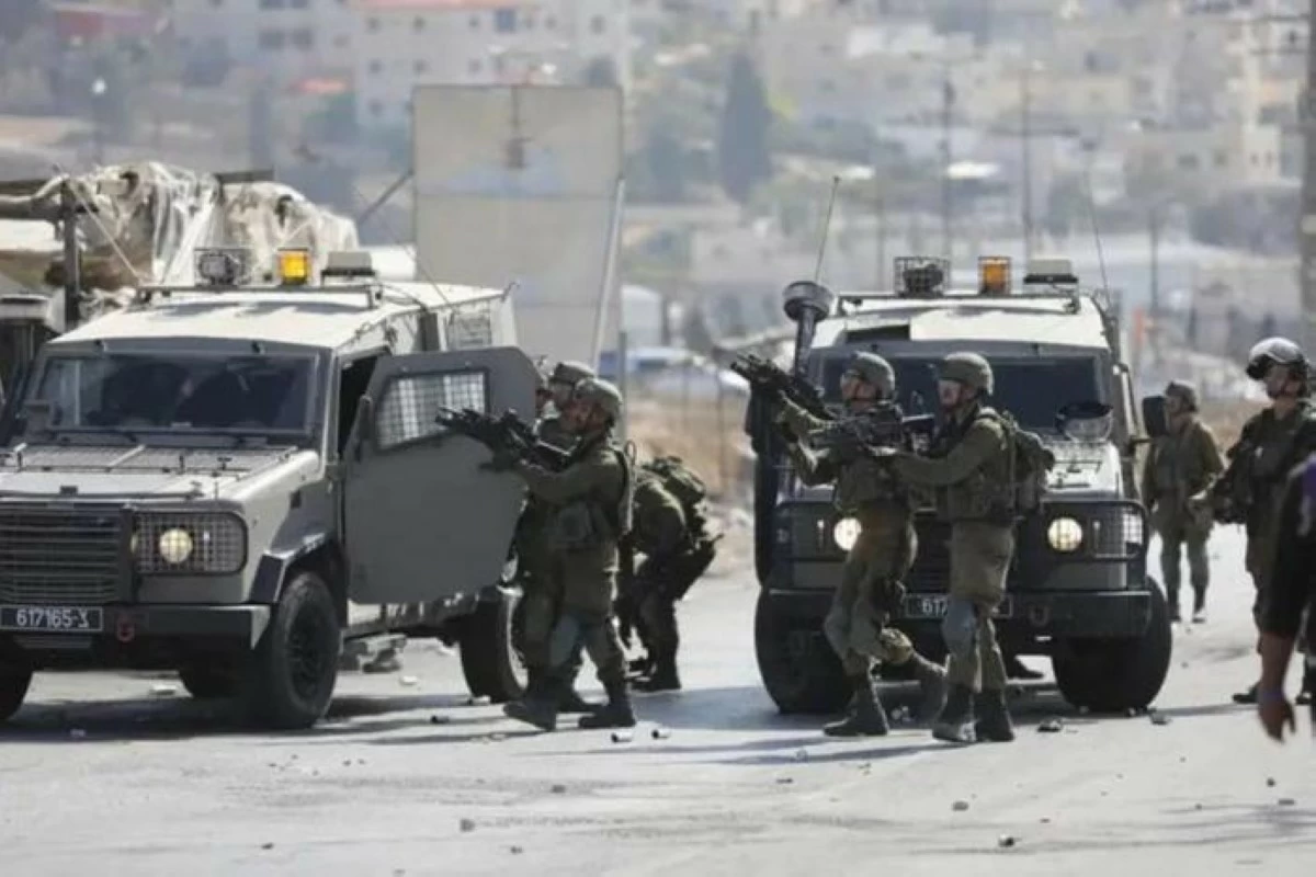 إصابة سيدتين وطفلة برصاص الاحتلال جنوب الخليل