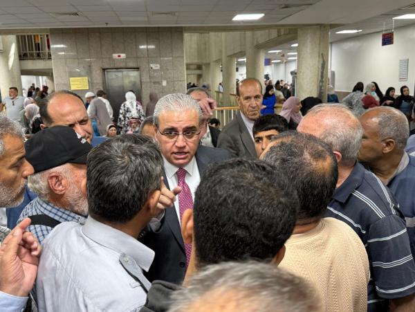 البدور يوجه بإجراءات عاجلة لتخفيف الضغط في مستشفى الأمير حمزة