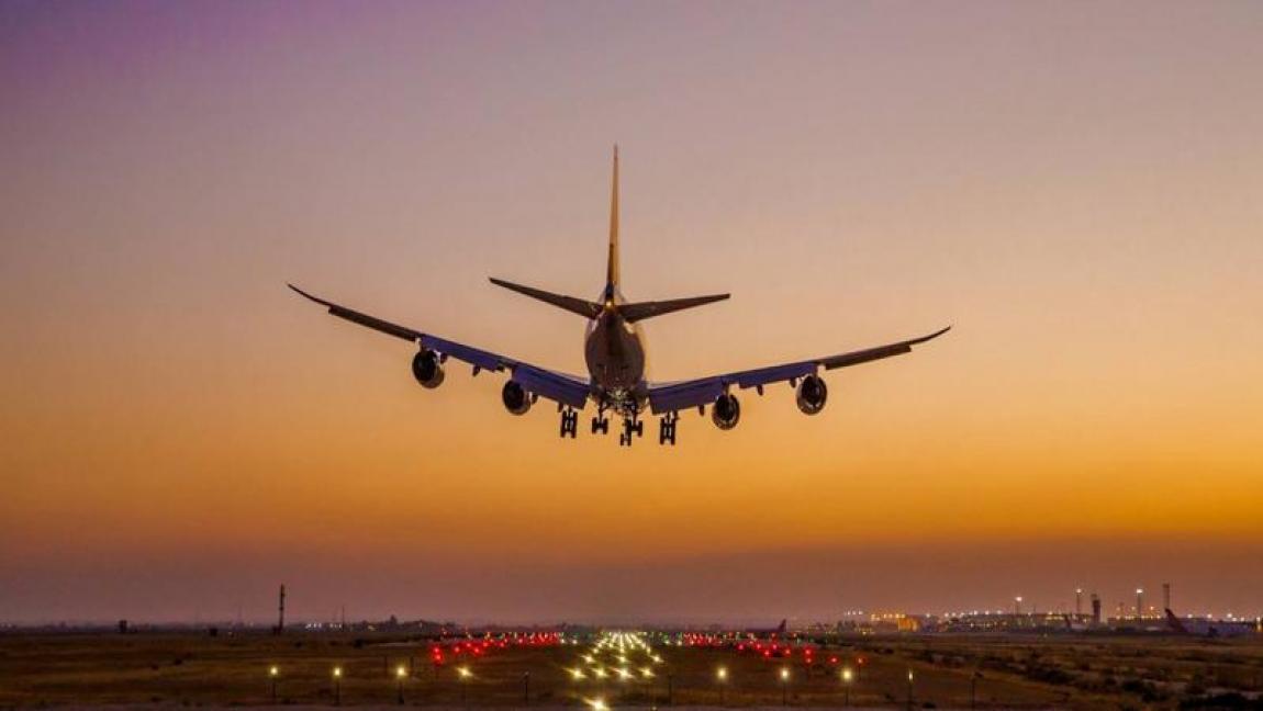 خلاف على حقيبة وراء إنزال مسافرة أردنية ونجلها من رحلة بيروت - عمّان