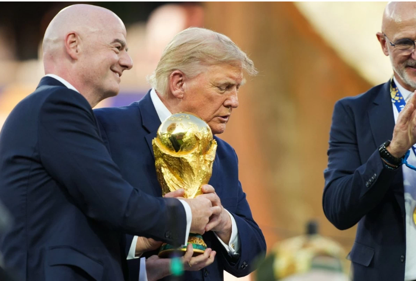 ترامب يسلّم إسبانيا كأس العالم 2026