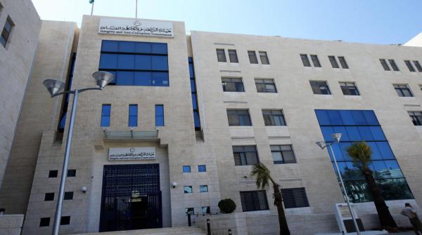 مكافحة الفساد تضبط موظفًا بالزراعة وهو يتسلّم رشوة