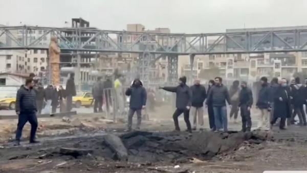 13 يوماً من الحرب  ..  إسرائيل تضرب أصفهان وصفارات تدوي بتل أبيب