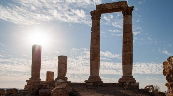 أجواء معتدلة الأحد وكتلة هوائية حارة تؤثر على المملكة الاثنين