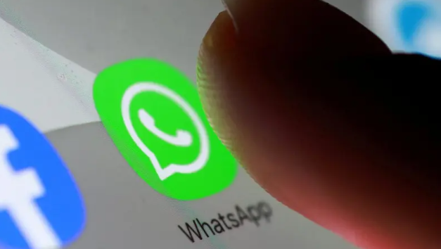 "ميتا" تطلق وكيلها الذكي للأعمال عبر "واتساب" عالميًا 