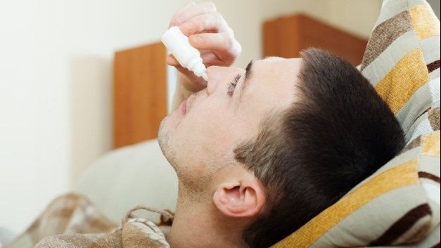 هل بخاخ الانف يفطر الصائم؟