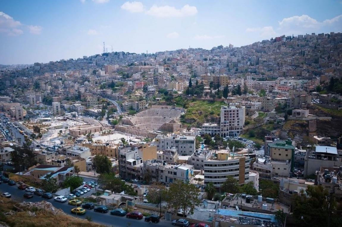 الخميس  ..  أجواء خريفية لطيفة وزخات مطرية خفيفة