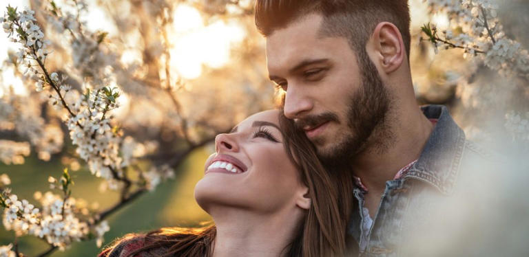 فن العلاقة الهادئة: كيف تبنين حبًا مستقرًا وسط ضجيج الحياة؟