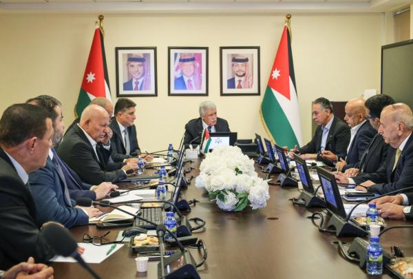 إجراءات لتسريع انسيابية البضائع عبر ميناء العقبة والمعابر الحدودية