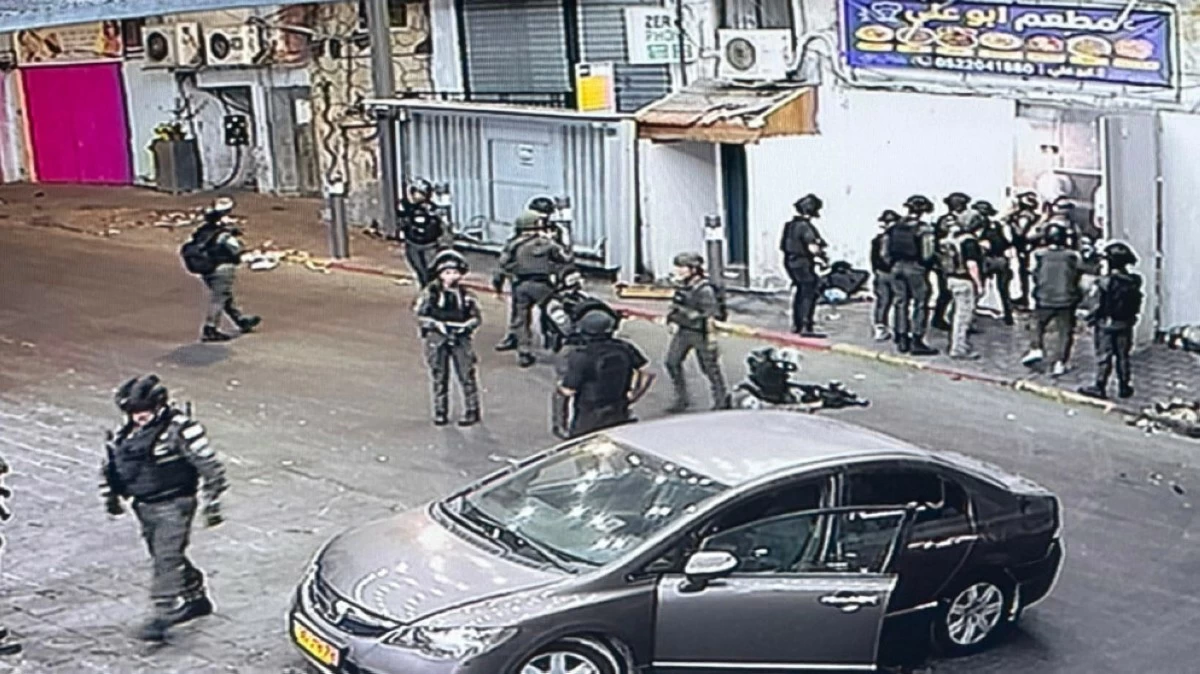 اقتحام عسكري إسرائيلي واسع في عناتا وشعفاط واعتقال عشرات الفلسطينيين