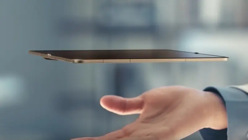 "أوبو" تكشف عن أول هاتف قابل للطي في العالم بشاشة بلا تجاعيد