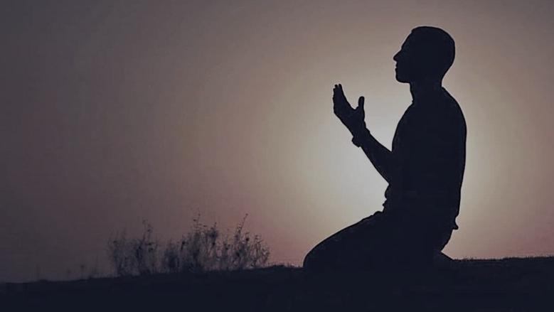 أذكار وأدعية ورد فيها أجور عظيمة