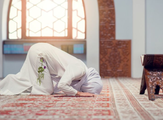 حُكمُ سُجودِ السَّهوِ
