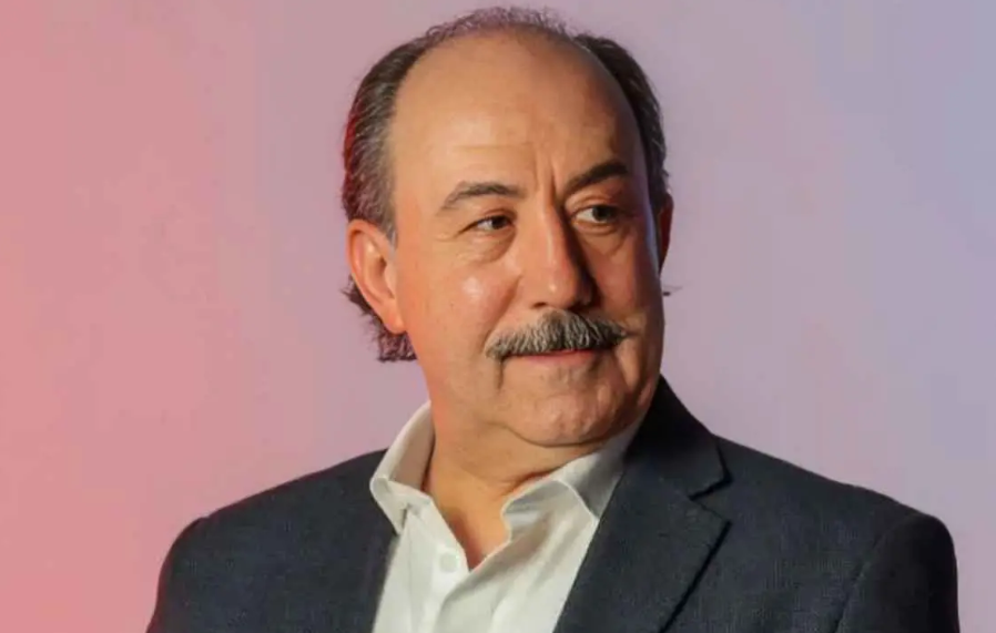 محمد خير الجراح يكشف تجربة عاطفية كادت تهدد زواجه