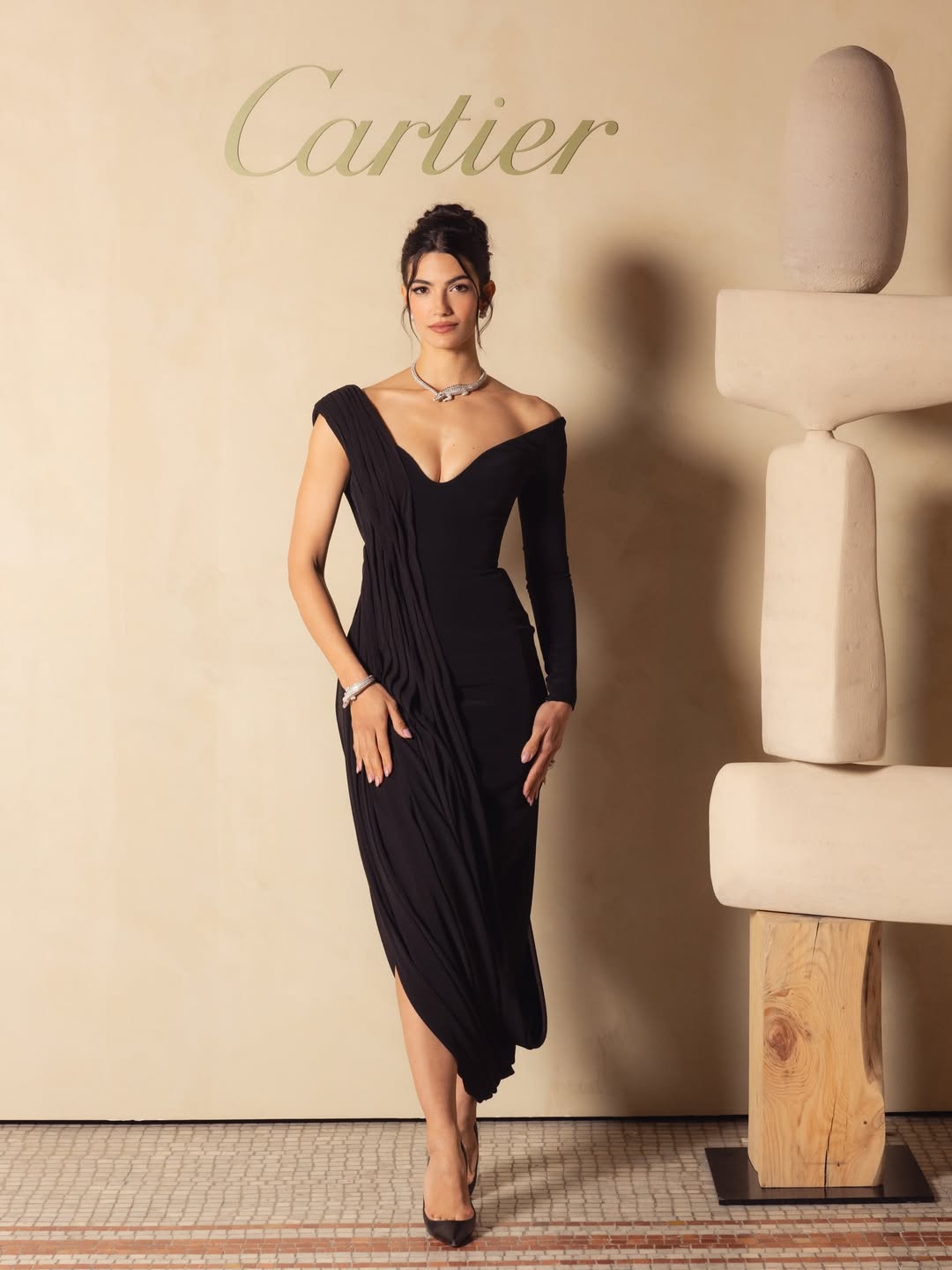 إستوحي إطلالات العيد بأسلوب تارا عماد