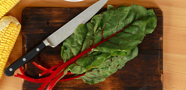 السلق الطازج أطول وقت ممكن: طرق ذكية للتخزين دون فقدان النكهة