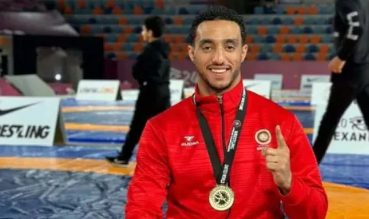 أول تعليق من بطل مصر في المصارعة بعد "الهروب"
