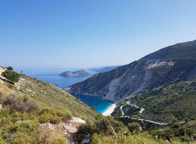 عيد الأضحى بطابع أوروبي دافئ ..  اكتشف سحر جزر اليونان هذا الموسم 
