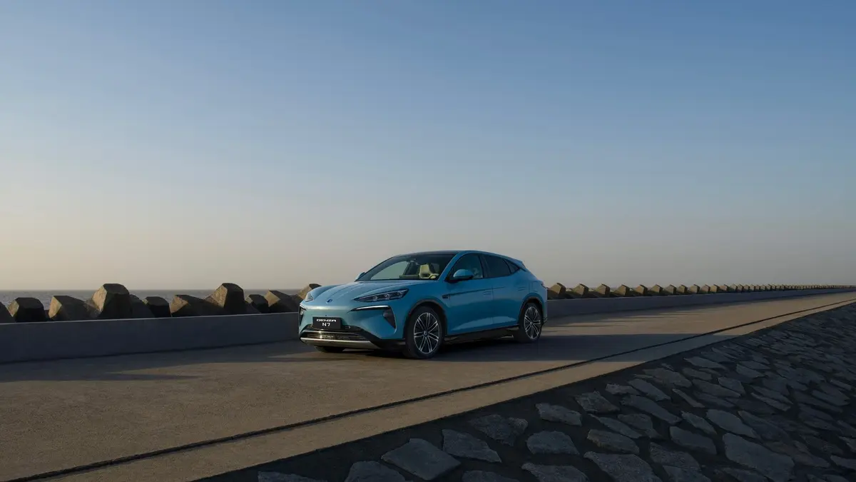 شركة صينية تستدعي 90 ألف سيارة هجينة لإصلاح عطل في البطاريات