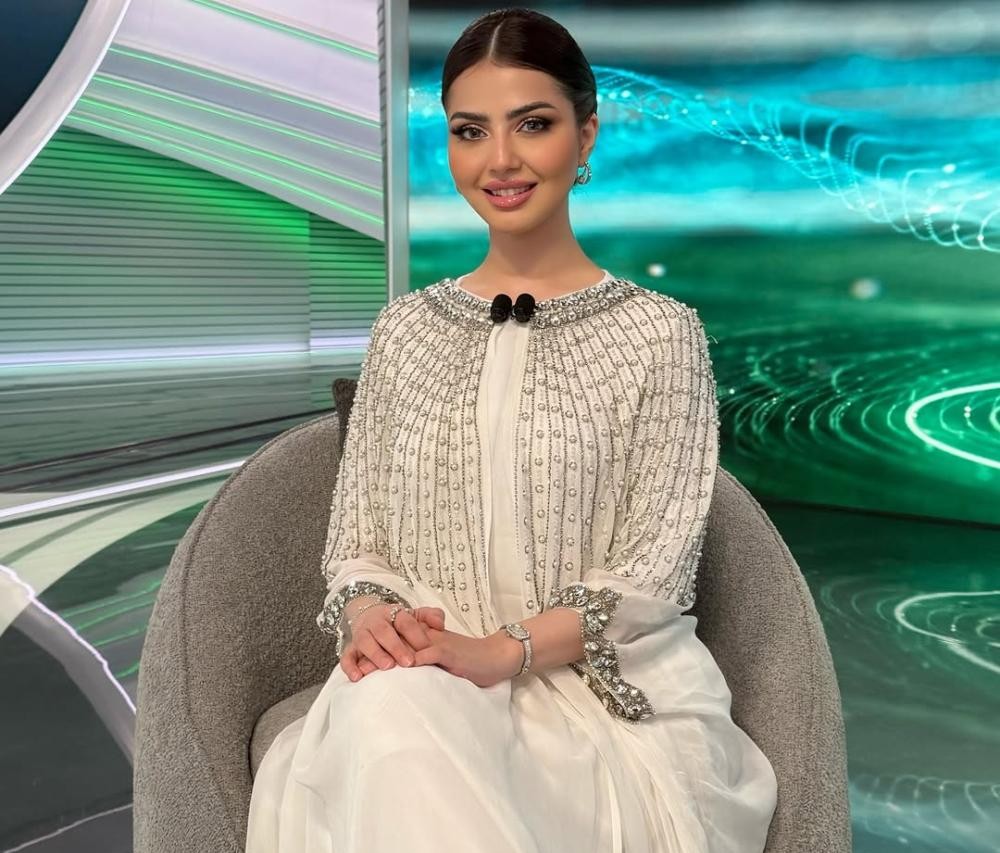 قفاطين وعباءات ملهمة من أحدث إطلالات النجمات في رمضان