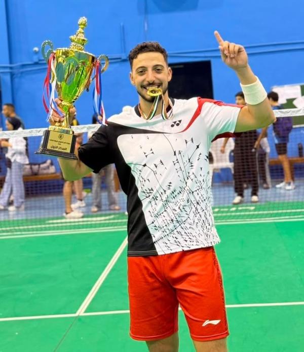 سيف الدين أبو عيد  ..  مبارك المركز الأول