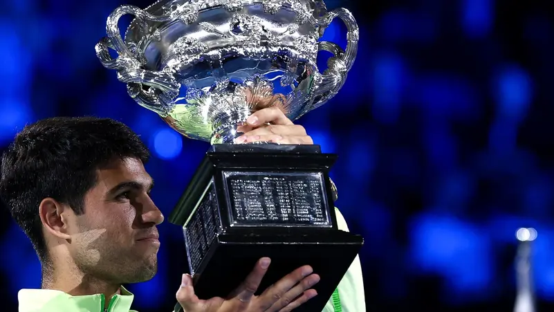 ألكاراز يخطف أستراليا من دجوكوفيتش ويكمل الـ"غراند سلام"