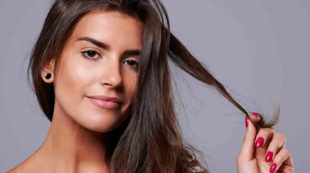 7 أسباب خفية تجعل شعرك ينمو ببطء