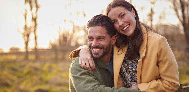 كيف تعبرين عن مشاعركِ من دون خوف أو تردد في العلاقة؟