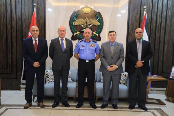 مدير الأمن العام يكرّم ألوية متقاعدين