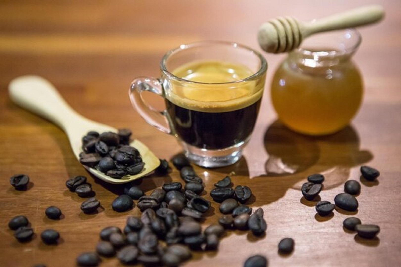 سر الشعر الكثيف واللامع ..  مكوّن تتناولينه كل صباح هل جربته؟