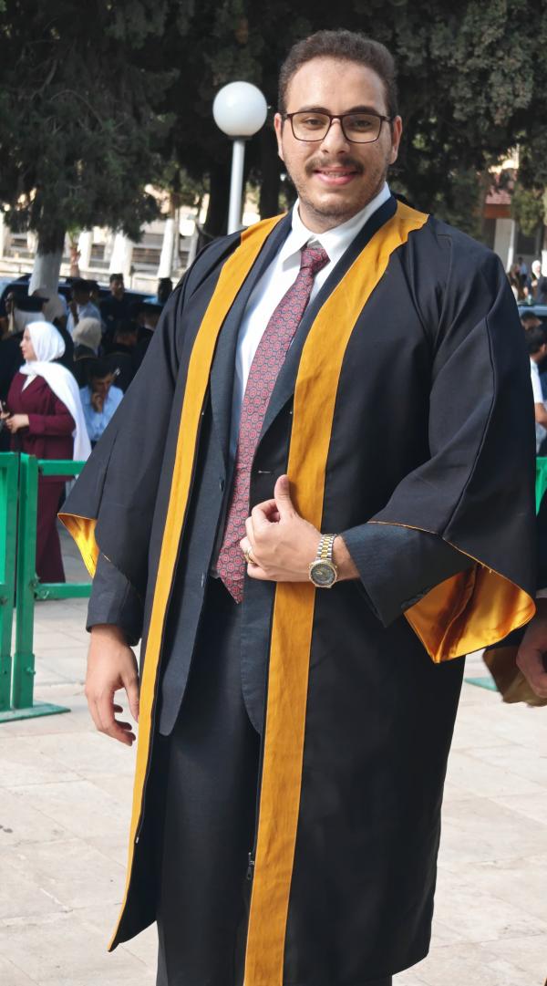 طارق ابراهيم الفراهيد  ..  مبارك التخرج