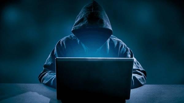 الأمن يحذر: الصفحات الوهمية صياد يبحث عن ضحية