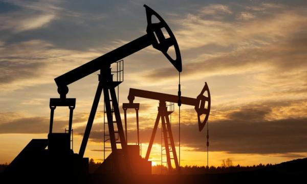 الخام الأميركي يرتفع رغم تمديد واشنطن وقف إطلاق النار مع إيران