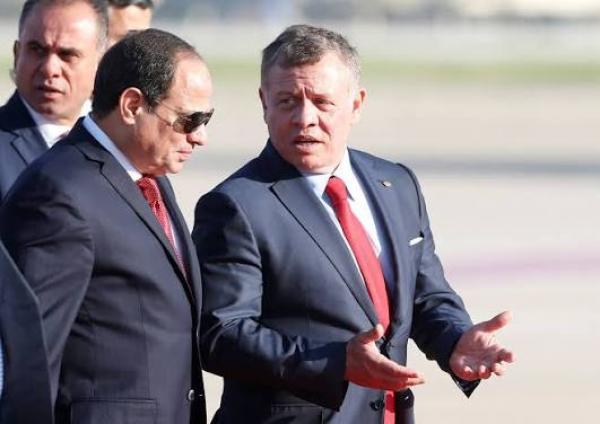 الملك والسيسي: تكثيف الجهود لاستعادة التهدئة الشاملة في الإقليم