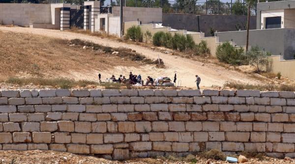 السفير الأميركي لدى الاحتلال عن محاصرة مستوطنين لمنازل فلسطينيين: بلطجة