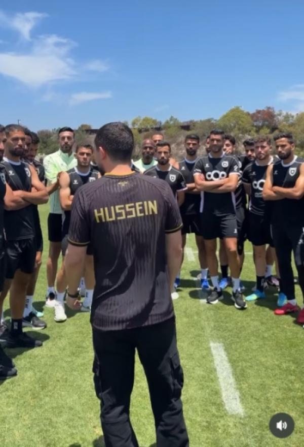 ولي العهد يزور بعثة المنتخب الأردني في أمريكا