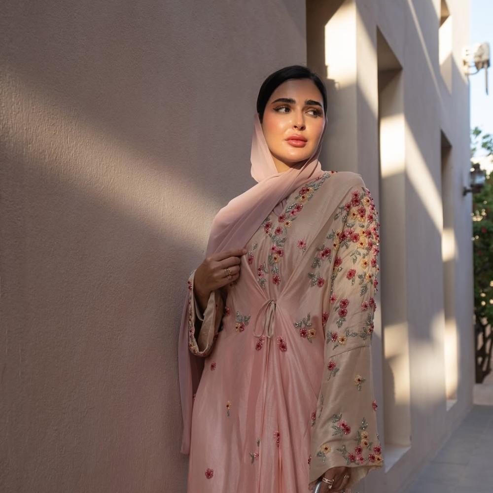 حنين الصيفي تقدم دليلك الأنيق لتنسيق العبايات في رمضان 2026