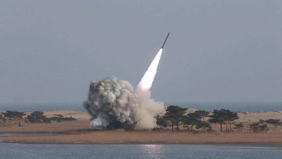 التحالف بقيادة السعودية يعلن تدمير 3 صواريخ بالستية أطلقها الحوثيون نحو المنطقة الشرقية