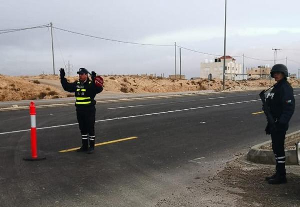 ضبط سائق حافلة حمّل 12 راكبا زيادة