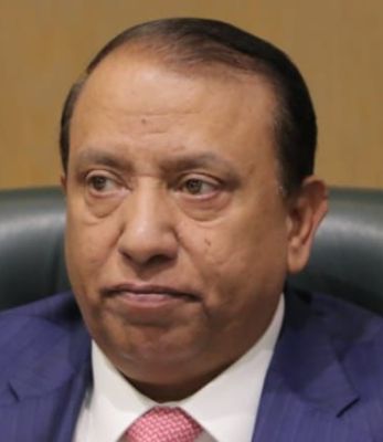 الاستثمار يبدأ من المحافظة لا من العاصمة: موازنة تُوزَّع ومسؤولية تُحاسَب