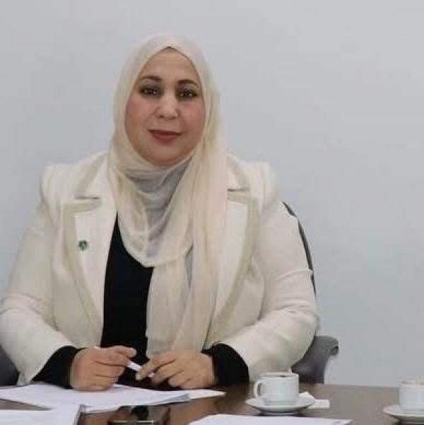 الدكتورة منى سليحات  ..  مبارك الترقية