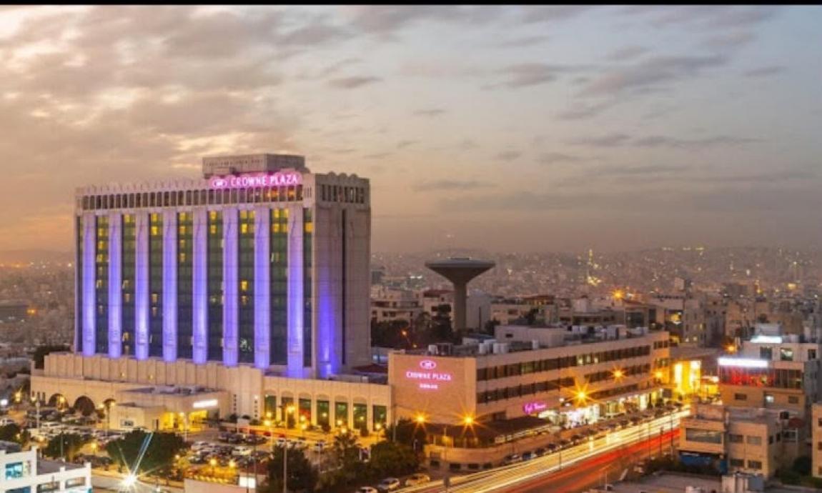 كراون بلازا عمّان يعزز حضوره الإقليمي ضمن جوائز هوتيلير الشرق الأوسط 2026