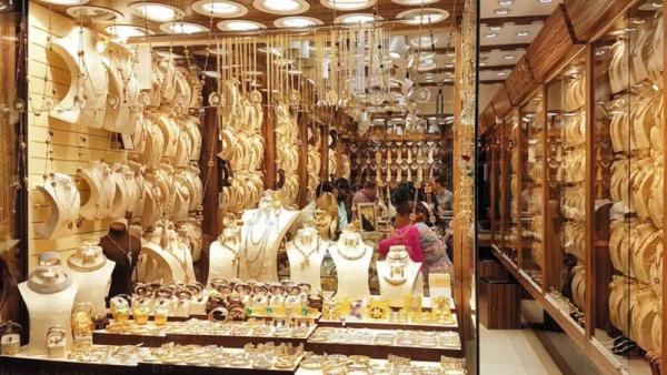 انخفاض أسعار الذهب محليا إلى 82.7 دينارا للغرام