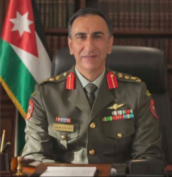 العقيد الركن رأفت الحباشنة  ..  مبارك التخرج من كلية الدفاع الوطني