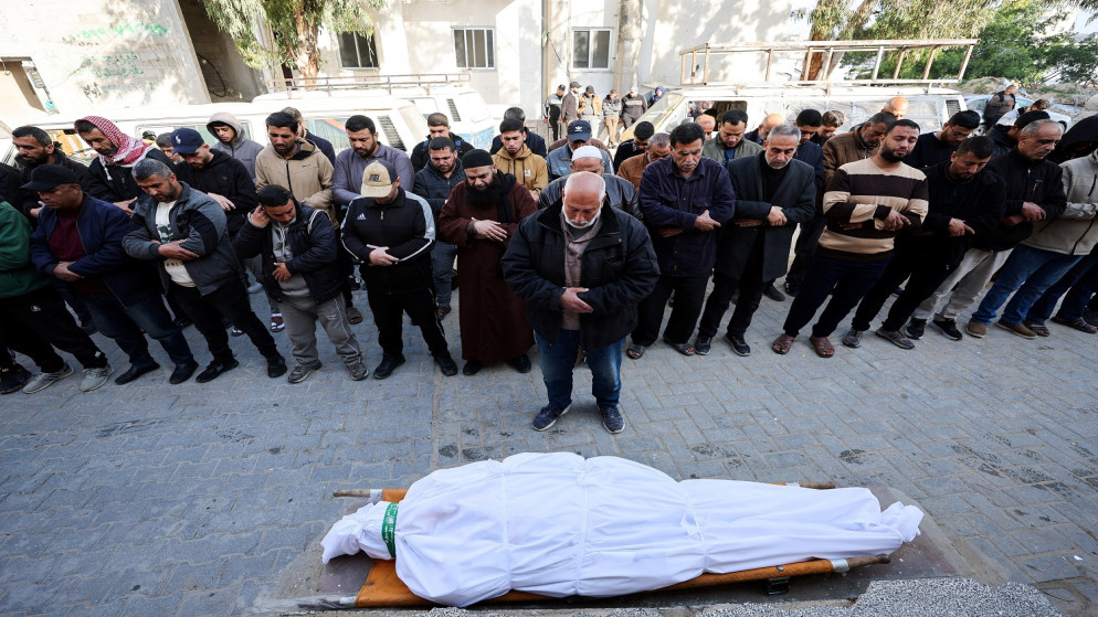 استشهاد 6 بغارة إسرائيلية على نقطة تفتيش في قطاع غزة