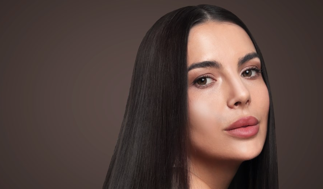 من روتين الإيطاليات ..  طريقة ذكية لغسل الشعر ومنحه مزيداً من الحيوية