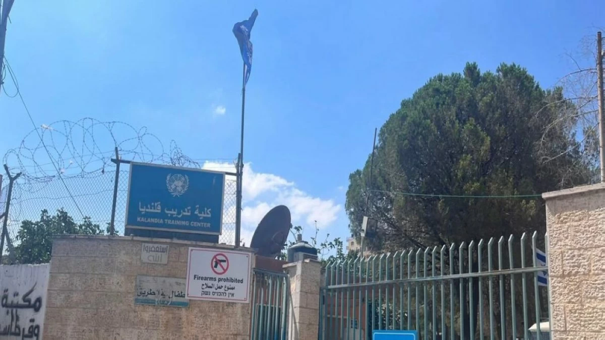 الاحتلال يعزز وجوده العسكري في معهد قلنديا التابع للأونروا