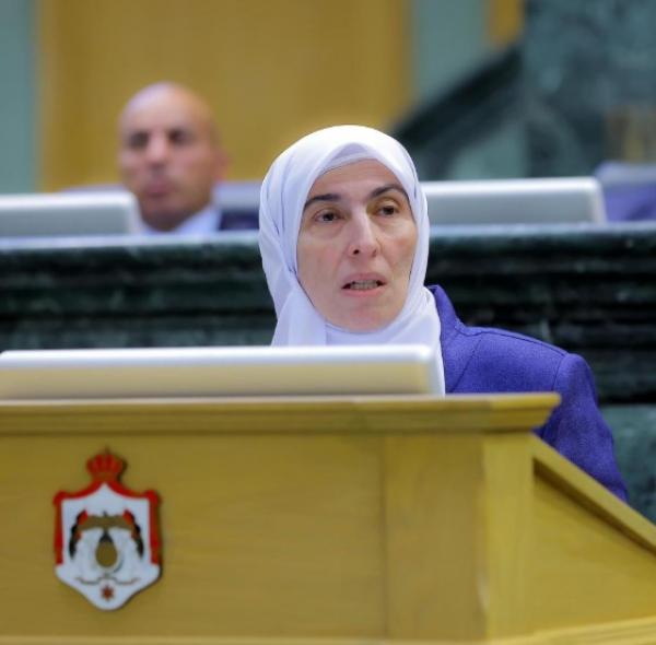 طهبوب تطالب بترك القديم على قدمه  ..  وتنظيم "المهنيين" الجدد