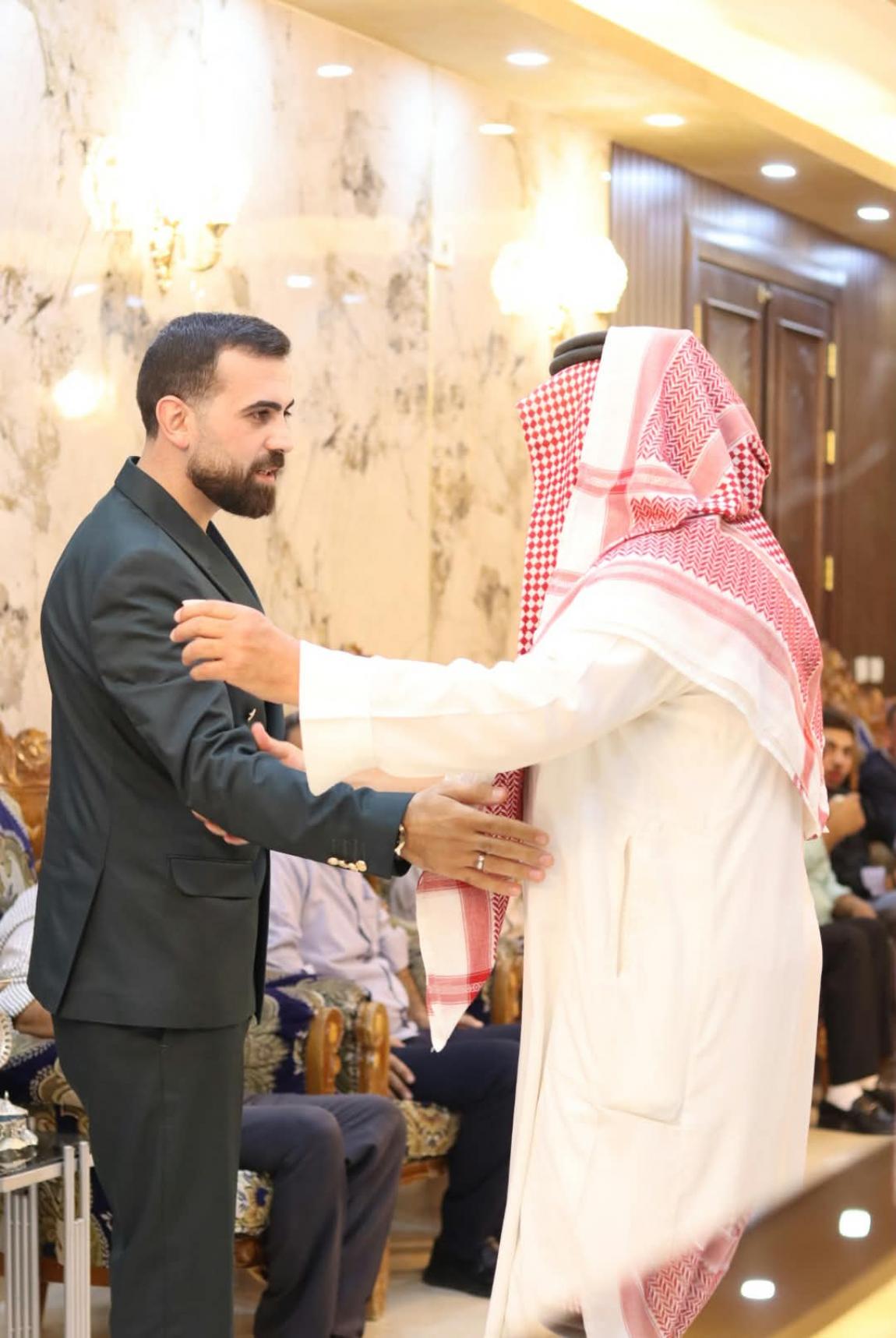 الحديدي يهنئ الشاب صلاح الدين خالد الهزايمة